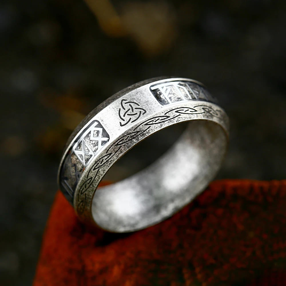 Weltnordischer keltischer Triquetra Knotenring