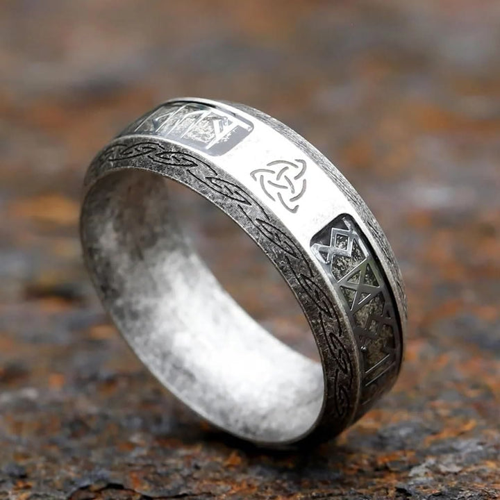 Weltnordischer keltischer Triquetra Knotenring