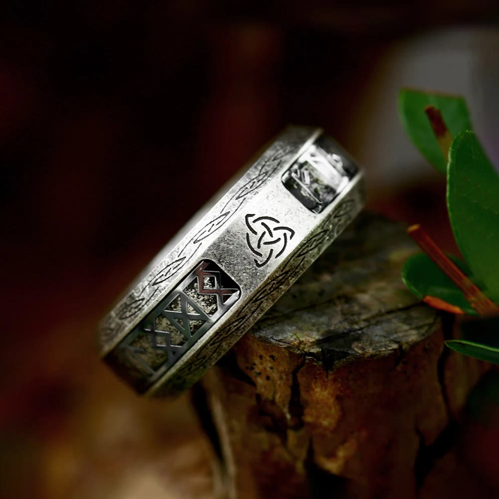 Weltnordischer keltischer Triquetra Knotenring
