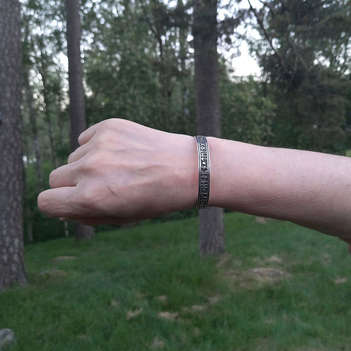 WorldNorse Wikinger-Armring mit Elder- Rune -Armband