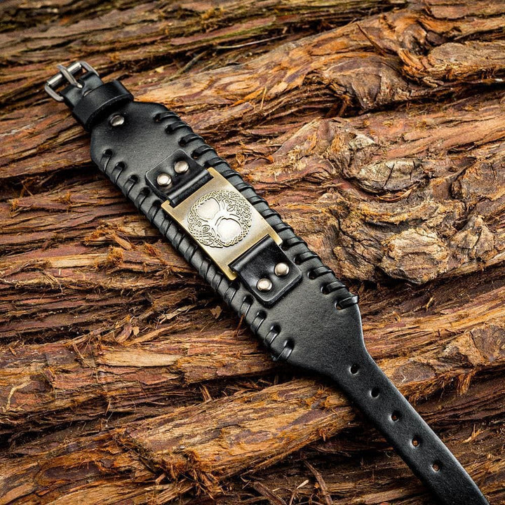 WorldNorse Armreif aus echtem Leder mit Schnalle und Yggdrasil -Metallarmband