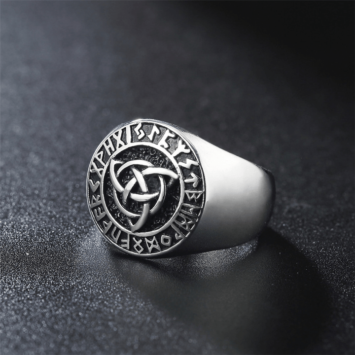 WorldNorse – Einfacher, klobiger Ring mit Rune und Keltischer Knoten