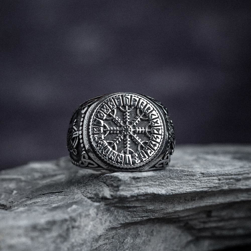 WorldNorse Helm Of Awe Rune und Triquetra Amulett Ring