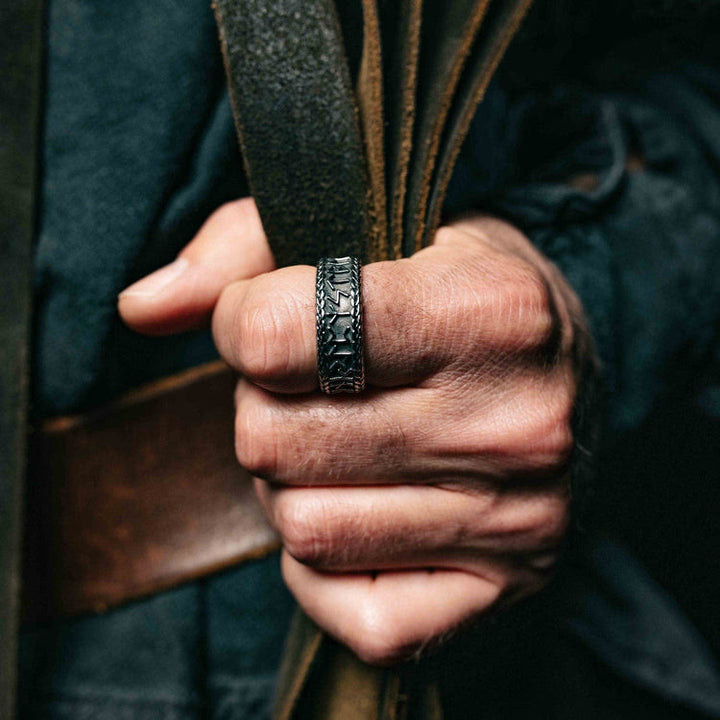 WorldNorse Antiker Wikinger Rune und Knotenring aus Edelstahl