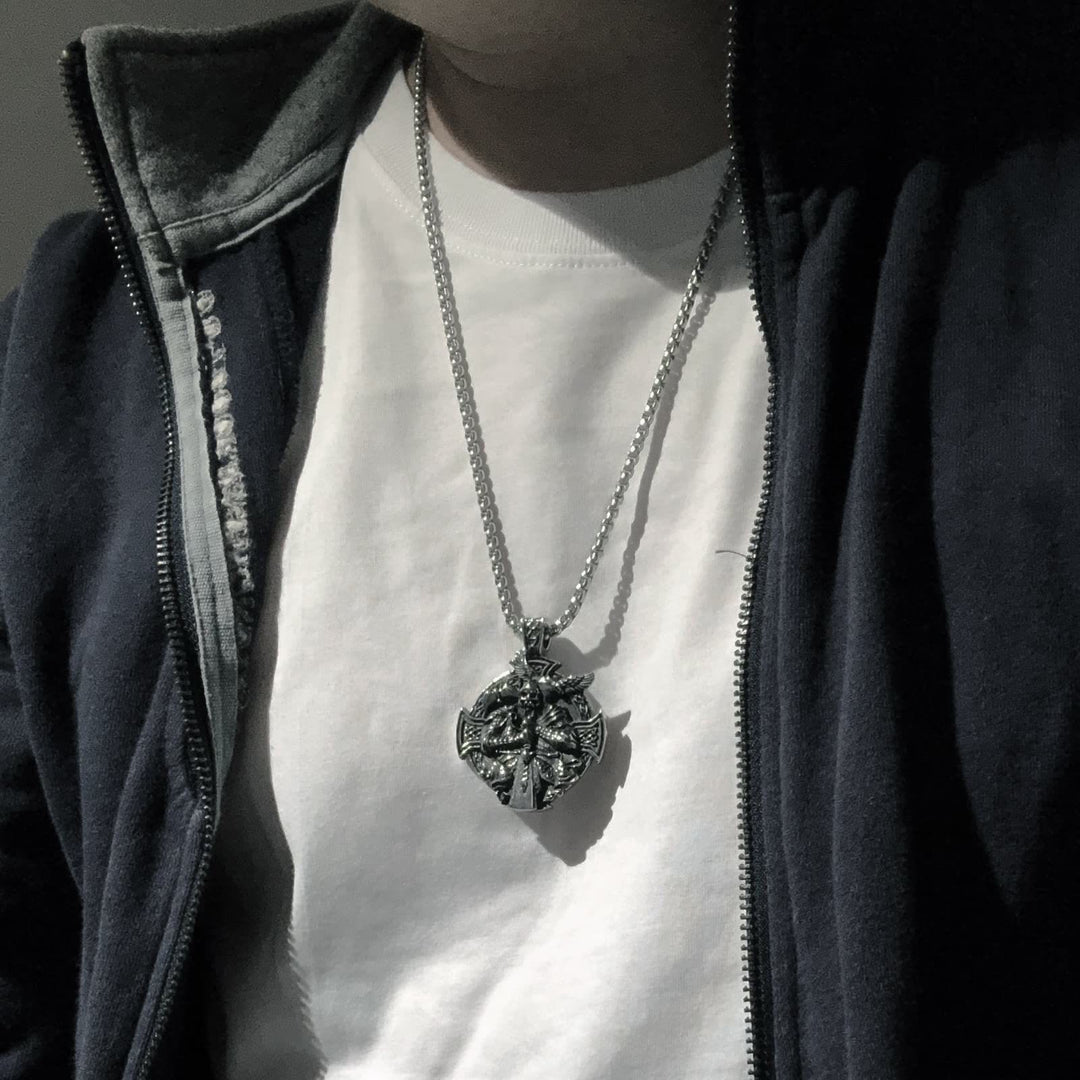 WorldNorse Odins Krieger Raven -Anhänger-Halskette