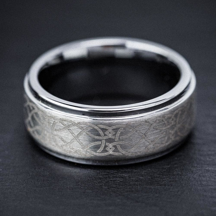 WorldNorse Keltischer Knoten Wolframkarbidring