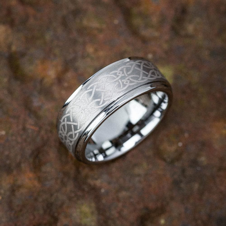 WorldNorse Keltischer Knoten Wolframkarbidring