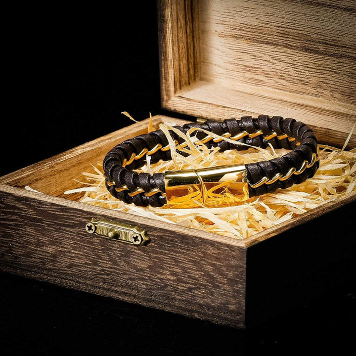 WorldNorse Vintage geflochtenes Odin-Armband aus Leder