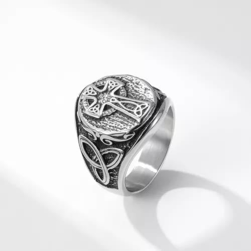 WorldNorse Nordischer Gothic-Ring mit Keltischer Knoten und Kreuz