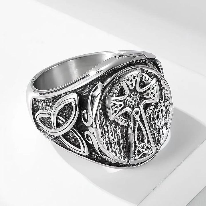WorldNorse Nordischer Gothic-Ring mit Keltischer Knoten und Kreuz