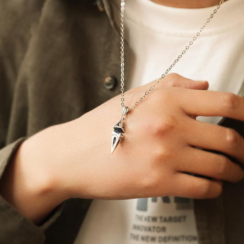 WorldNorse Halskette mit Talisman-Anhänger aus blauem Zirkon - image 1