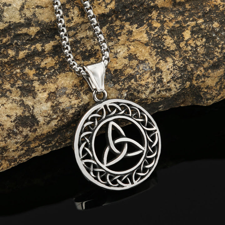 WorldNorse Nordische Triquetra Halskette mit keltischem Dreifaltigkeitsknoten