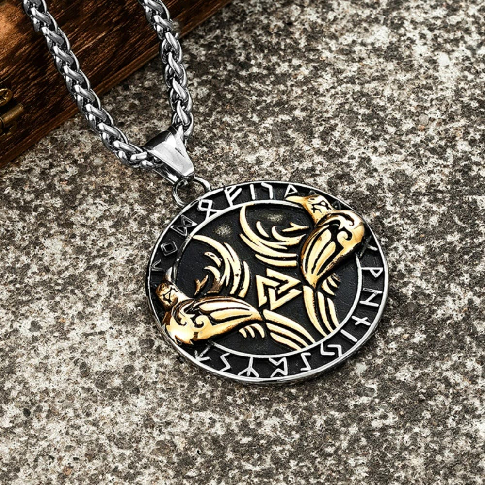 WorldNorse Odin Krähe Raven Rune um Valknut Halskette
