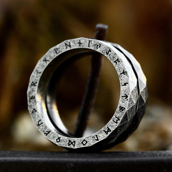 WorldNorse Viking Rune Vintage Diamant-Ring