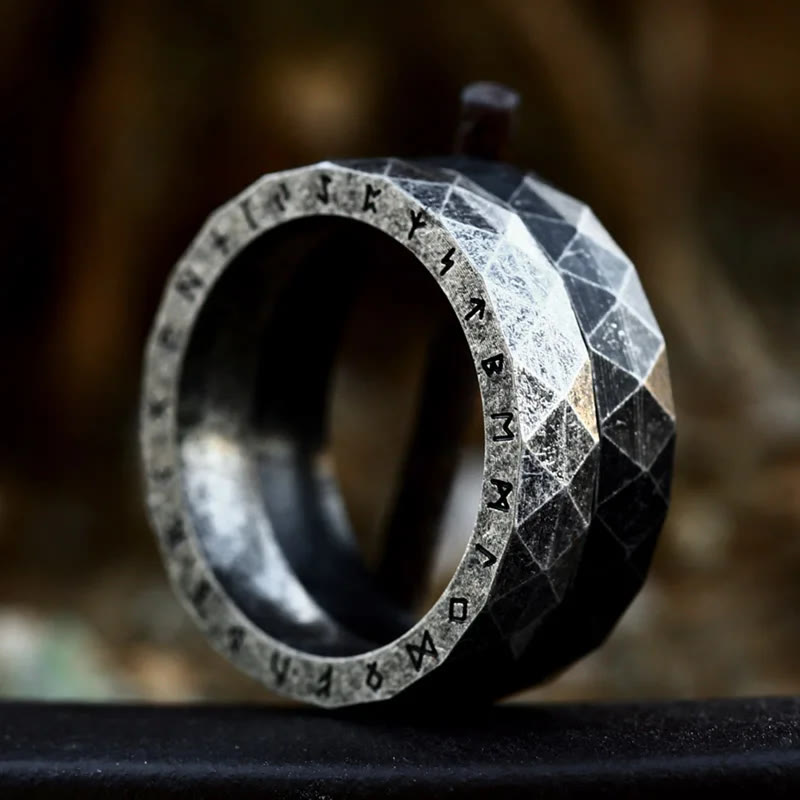 WorldNorse Viking Rune Vintage Diamant-Ring