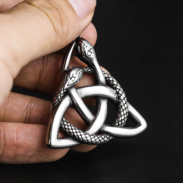 WorldNorse Nordische Dreifaltigkeit Triquetra mit Knoop-Schlangenhalskette
