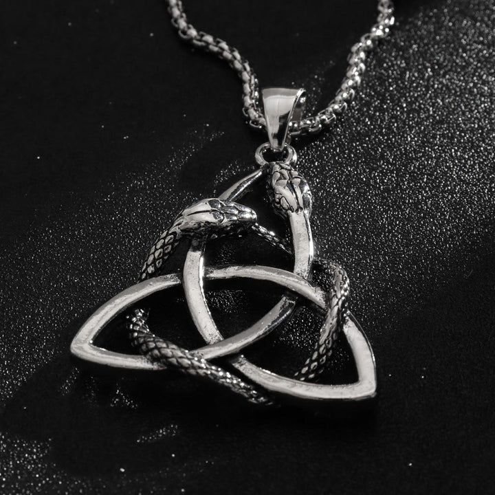WorldNorse Nordische Dreifaltigkeit Triquetra mit Knoop-Schlangenhalskette
