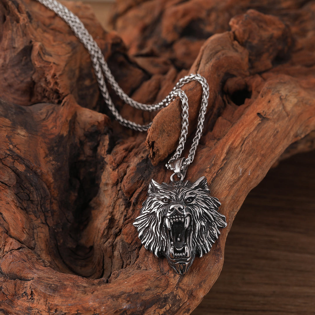 WorldNorse Halskette mit Wolfskopf-Anhänger aus Edelstahl