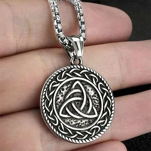 WorldNorse Wikinger- Rune mit keltischer Triquetra Trinitätshalskette