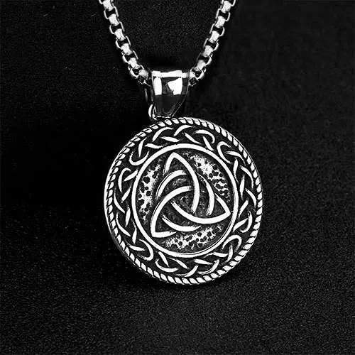WorldNorse Wikinger- Rune mit keltischer Triquetra Trinitätshalskette
