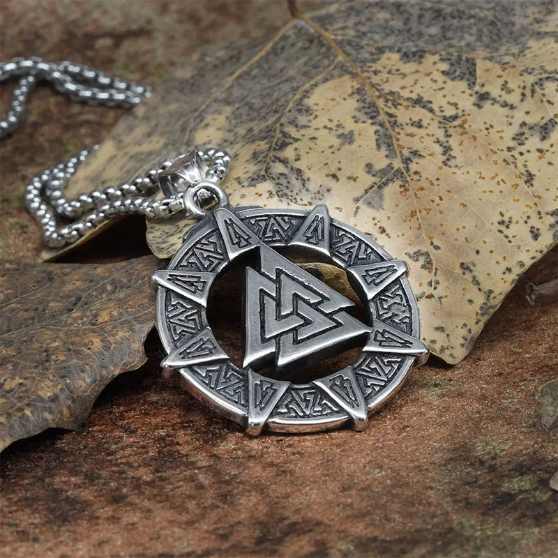 WorldNordische Valknut mit Futhark-Kreis aus der Wikingerzeit