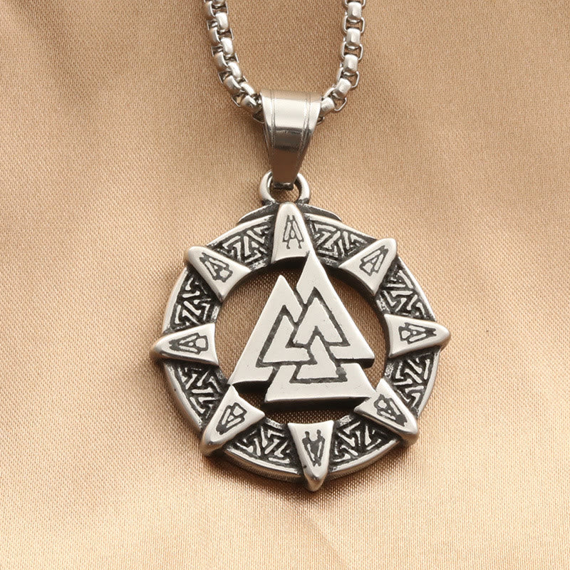 WorldNordische Valknut mit Futhark-Kreis aus der Wikingerzeit