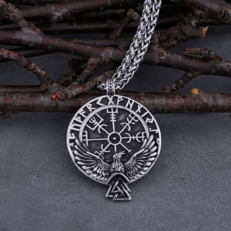 WorldNorse Halskette mit nordischem Raven und Vegvisir -Symbol aus der Wikingerzeit