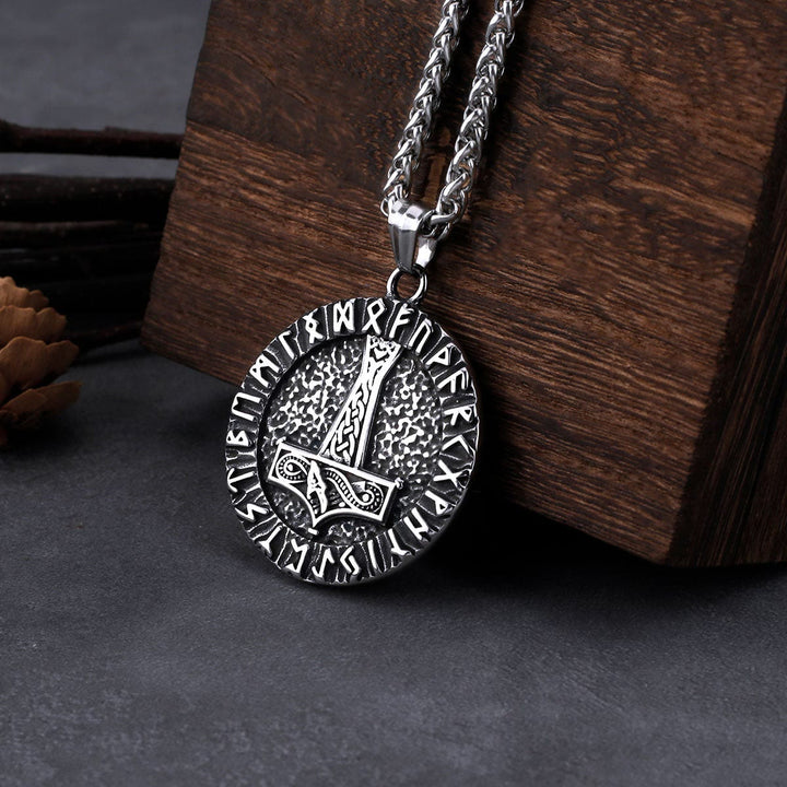 WorldNorse Thors Hammer mit Runenkreis-Halskette