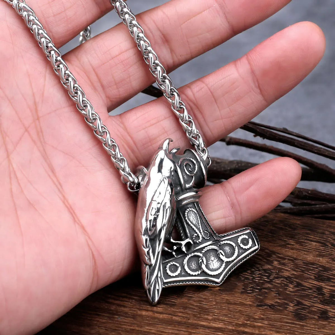 WorldNorse Raven mit Anhänger „Thors Hammer“