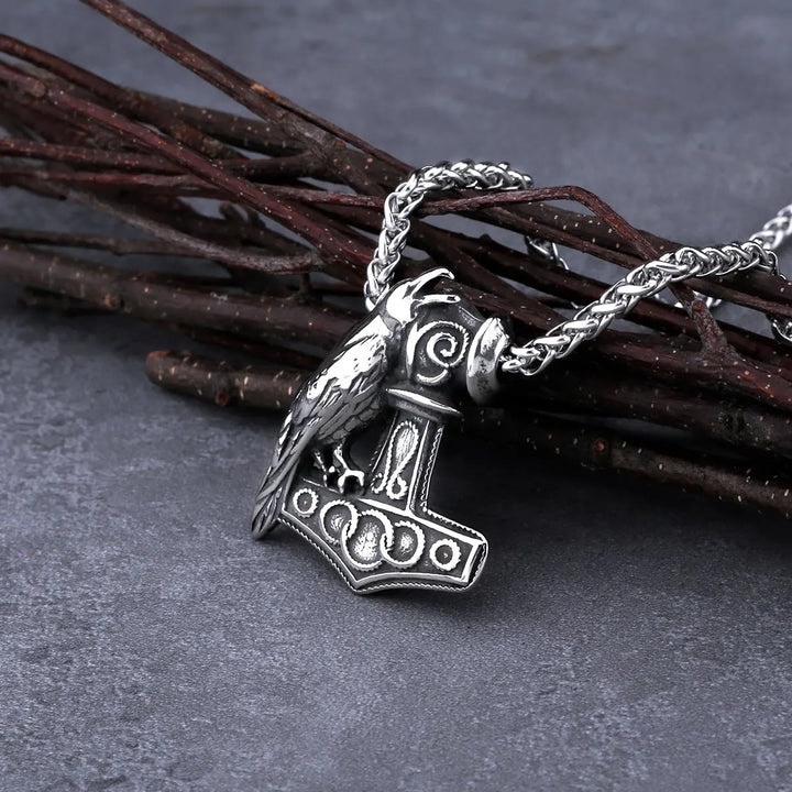 WorldNorse Raven mit Anhänger „Thors Hammer“