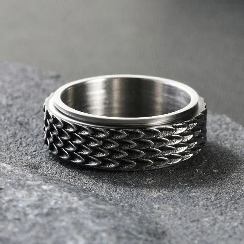 WorldNorse Retro-Angstring mit Drachenschuppen-Spinner