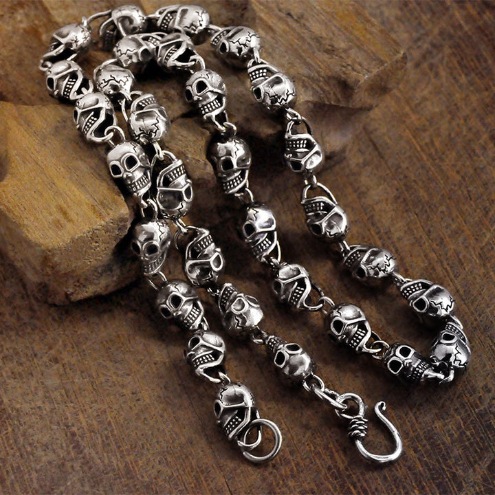 WorldNorse – Versilberte Halskette mit Totenkopf