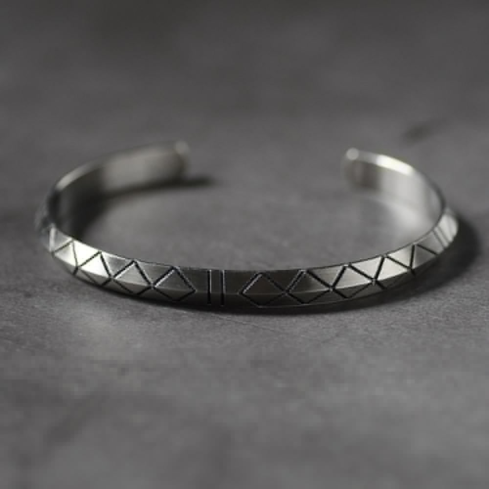WorldNorse Moderner Wikinger-Armreif