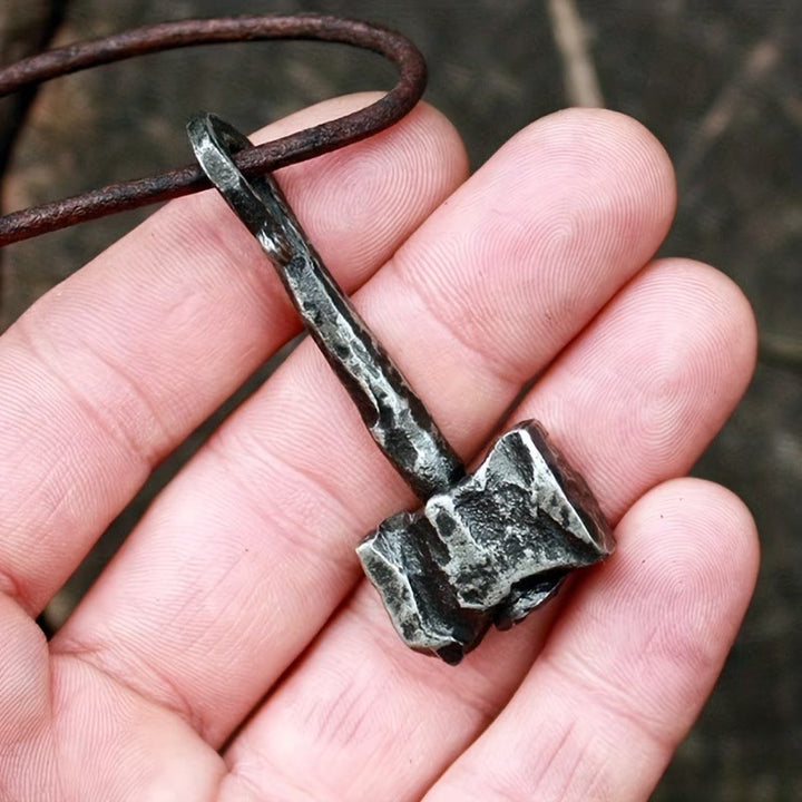 WorldNorse Thors Hammer Halskette aus geschmiedetem Eisen