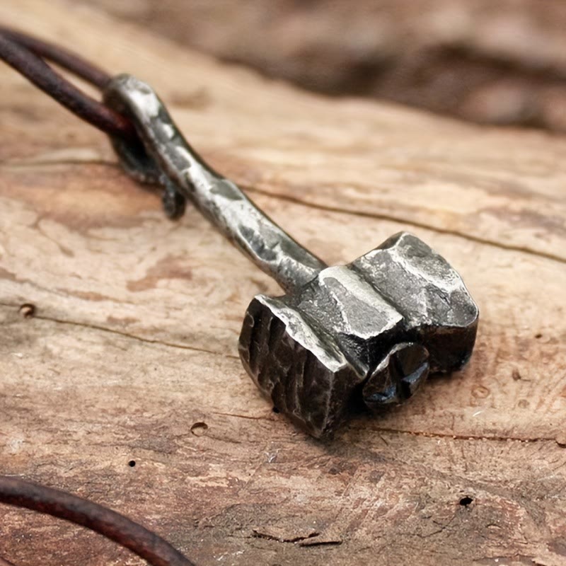 WorldNorse Thors Hammer Halskette aus geschmiedetem Eisen