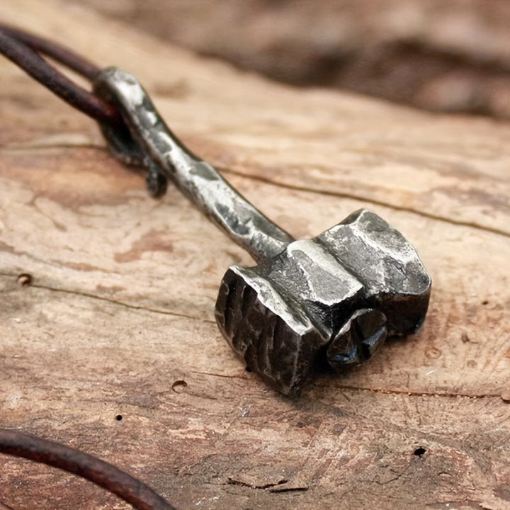 WorldNorse Thors Hammer Halskette aus geschmiedetem Eisen