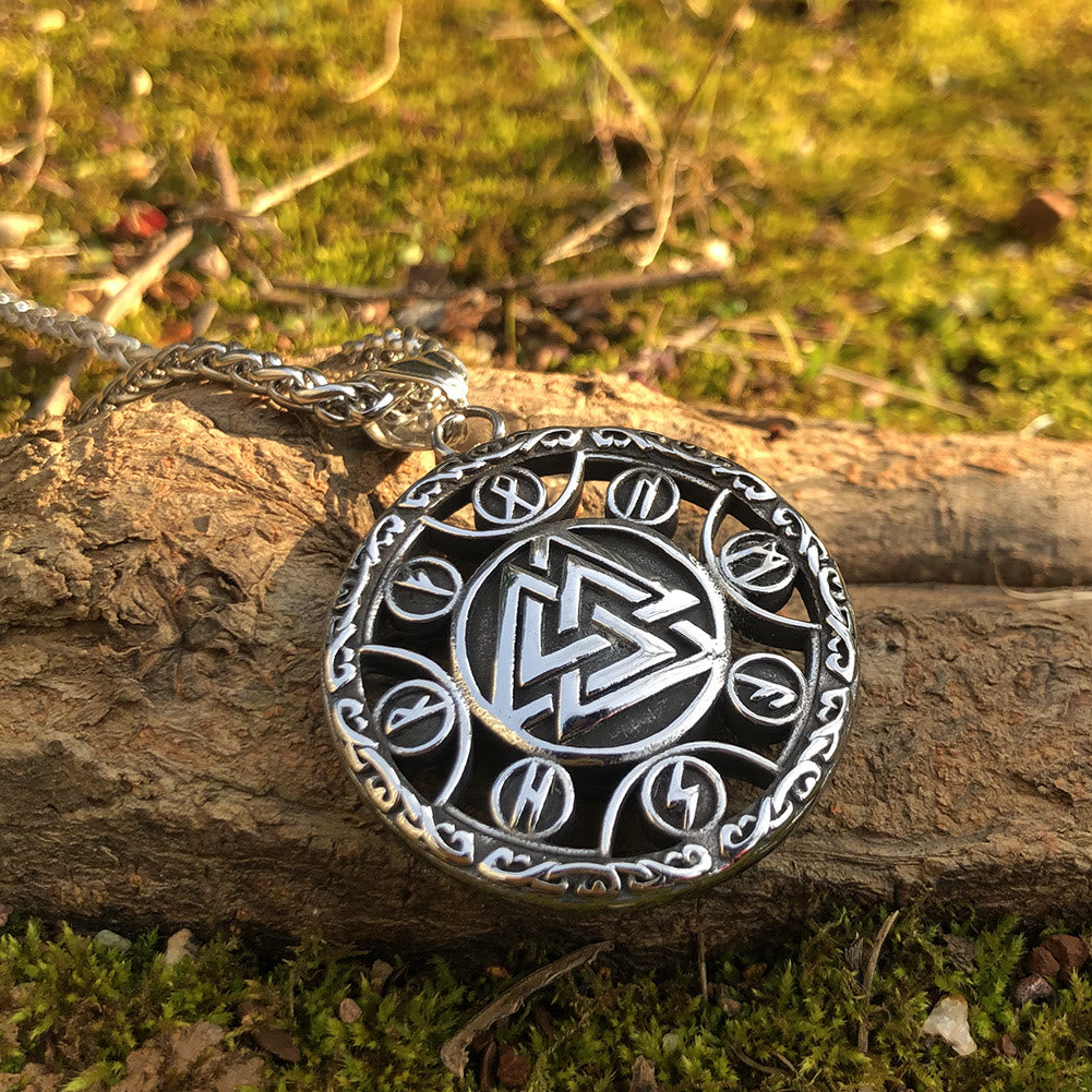 WorldNorse Rune Around Valknut Halskette