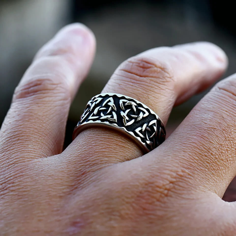 Nordischer Wikinger Triquetra Knotenring