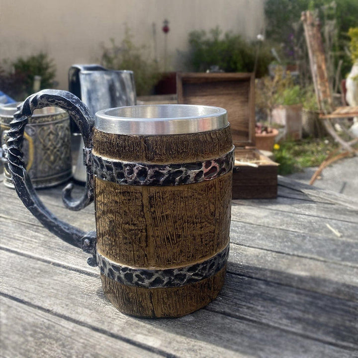WorldNorse Bierkrug im Wikinger-Holzstil