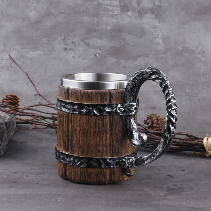 WorldNorse Bierkrug im Wikinger-Holzstil