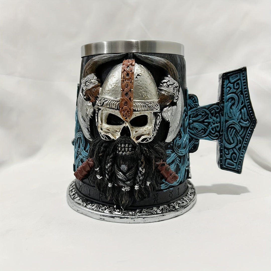 WorldNorse Mjölnir Totenkopf mit gehörntem Helm Krug