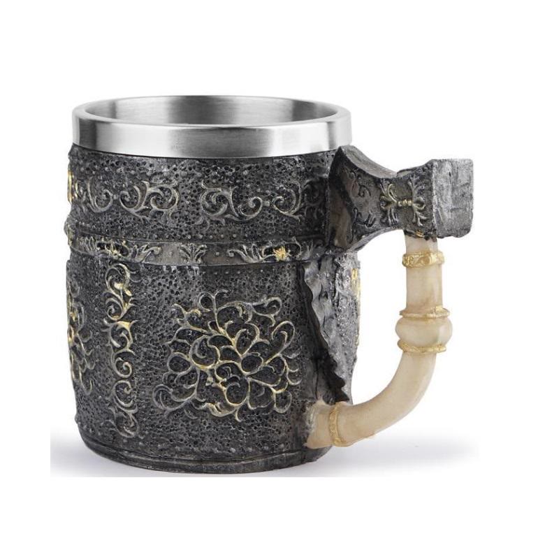 Tasse mit nordischem Wikinger-Totenkopf-Krieger