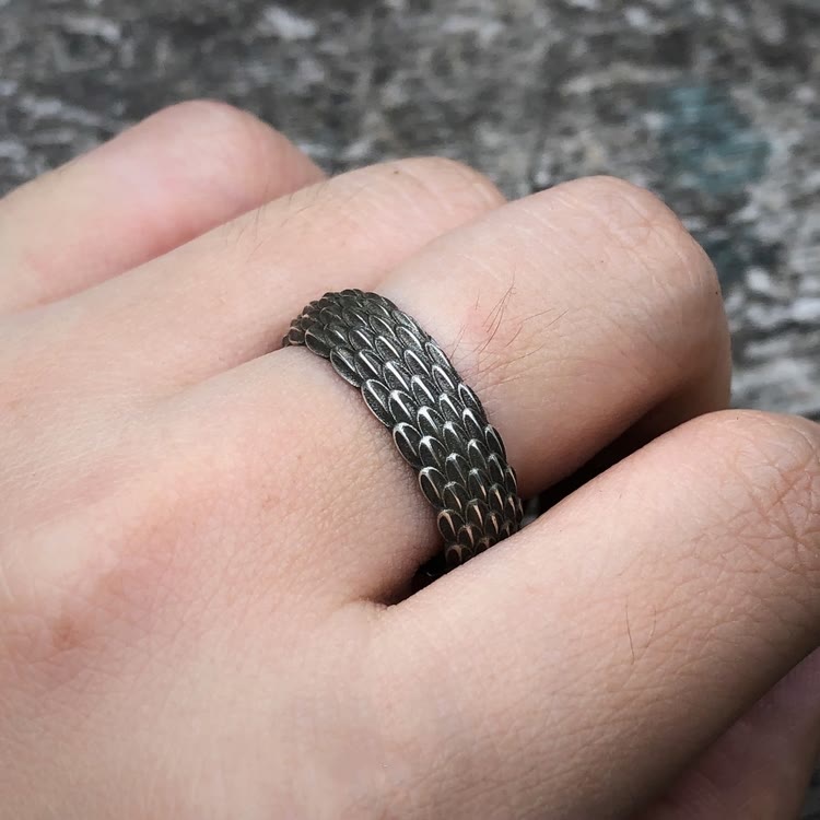 WorldNorse handgefertigtes 925er Silber Drachenschuppenring - image 1