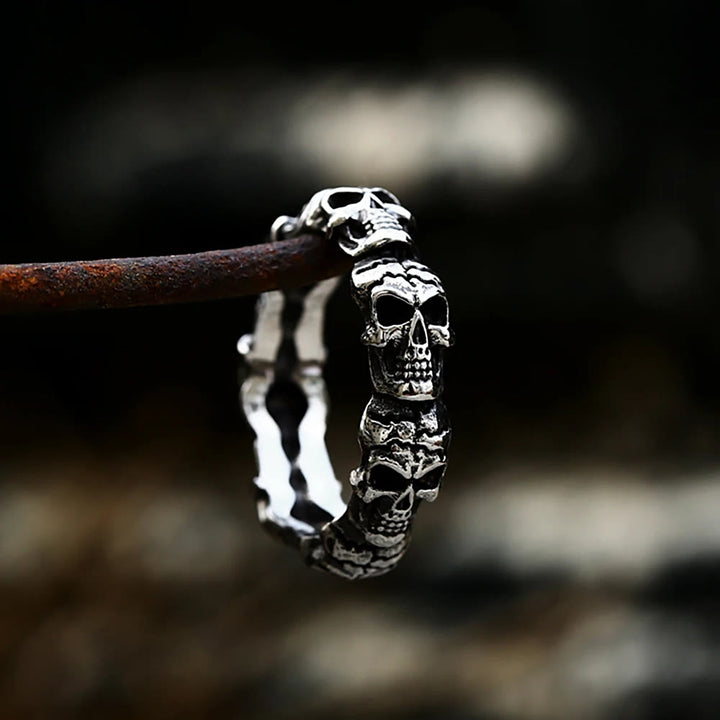 WorldNorse Gothic Stapelbarer Totenkopfring aus Edelstahl