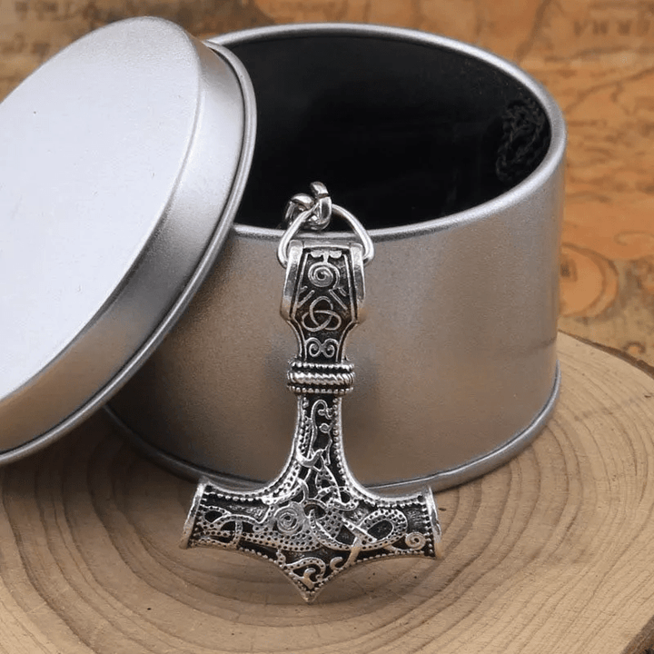 WorldNorse Schlüsselanhänger mit nordischem Thorshammer und Wikinger-Motiv - image 3