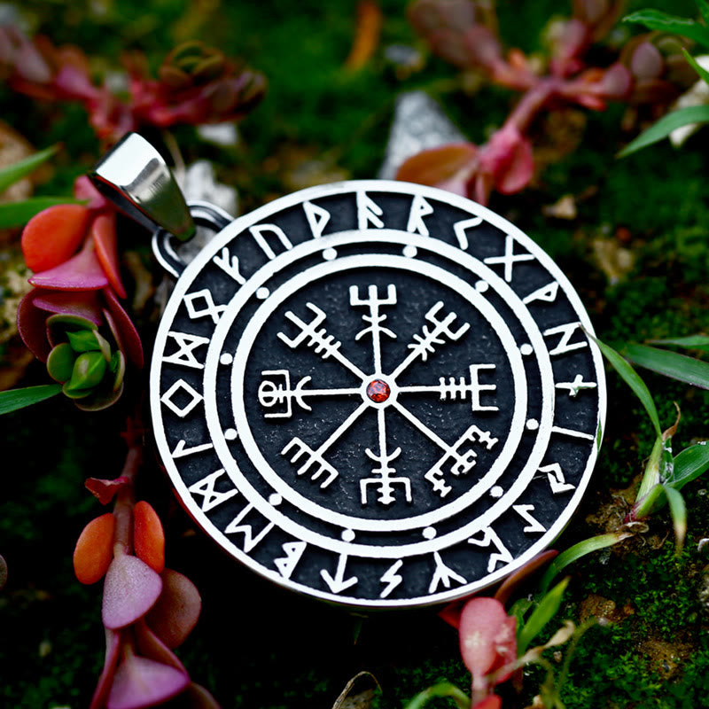 WorldNorse Vegvisir Rote Zicron Kompass Halskette
