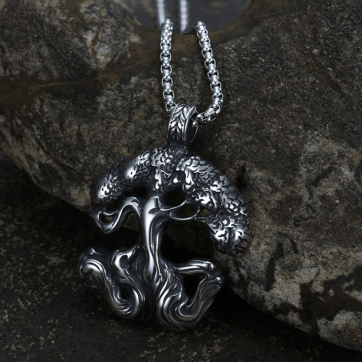 WorldNorse Wikinger bewachen die Halskette des Lebensbaums