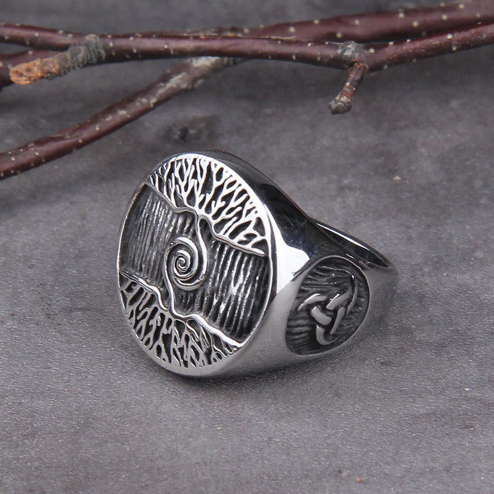 WorldNordischer Ring mit dem dreifachen Horn von Odin, Yggdrasil