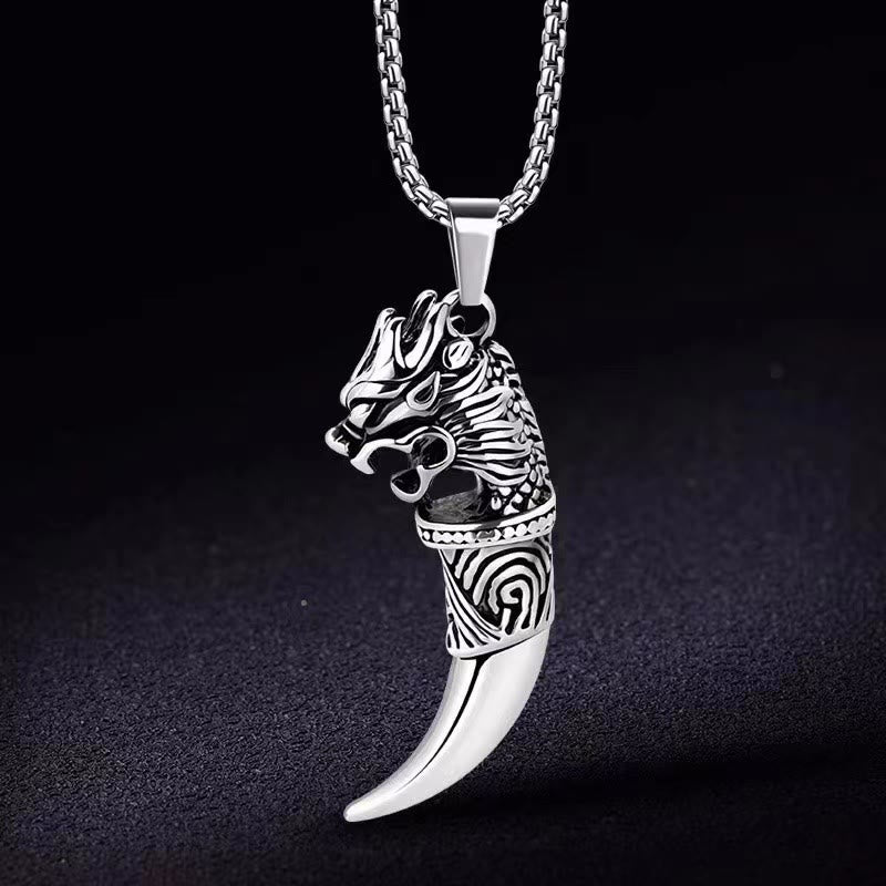 WorldNordischer Wolf mit Wolf -Halskette