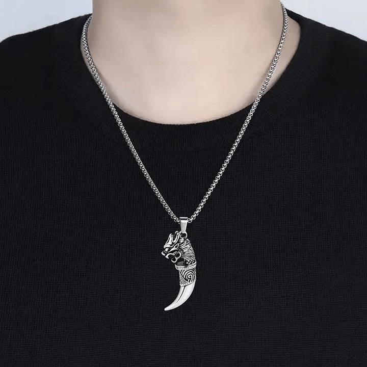 WorldNordischer Wolf mit Wolf -Halskette